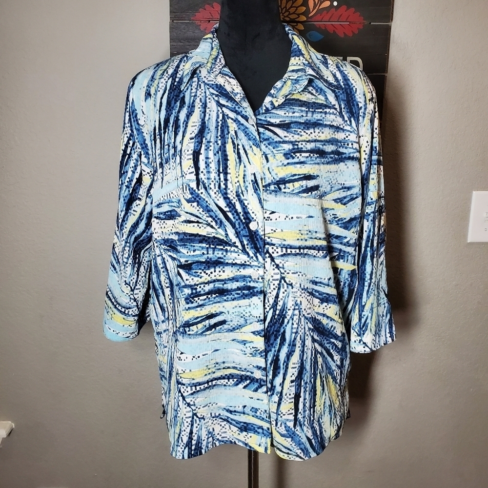 Alia Vintage Multicolor Floral Abstract Button Down 3/4 Sleeve Women's Blouse